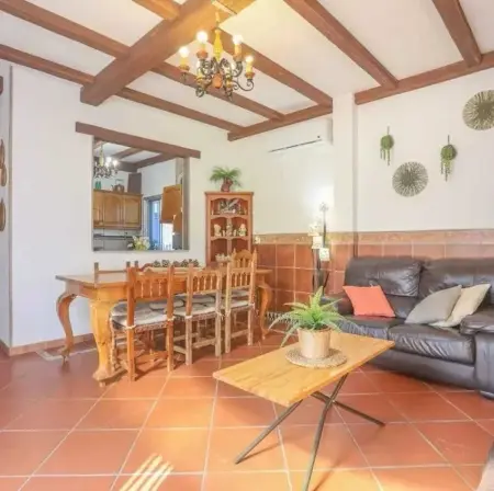 Villa spacieuse à Guillena avec jardin et piscine privée - Photo 3