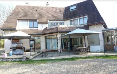 Villa spacieuse et conviviale à Courtenay avec jardin clôturé - Photo 11
