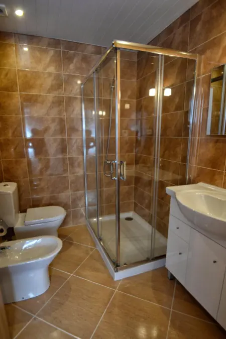 Grande Villa Contemporaine à Celorico de Basto avec Piscine Privée - Photo 7