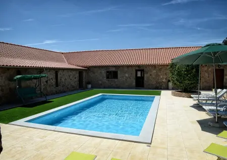 Grande Villa Contemporaine à Celorico de Basto avec Piscine Privée - Photo 8