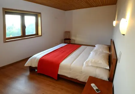 Grande Villa Contemporaine à Celorico de Basto avec Piscine Privée - Photo 20