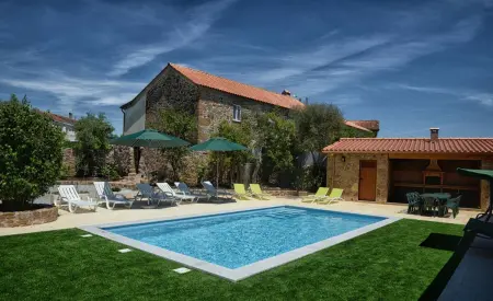Grande Villa Contemporaine à Celorico de Basto avec Piscine Privée - Photo 30