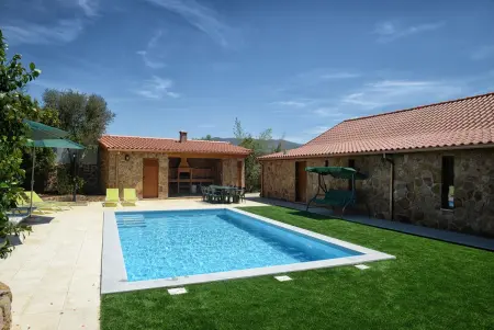 Grande Villa Contemporaine à Celorico de Basto avec Piscine Privée - Photo 33