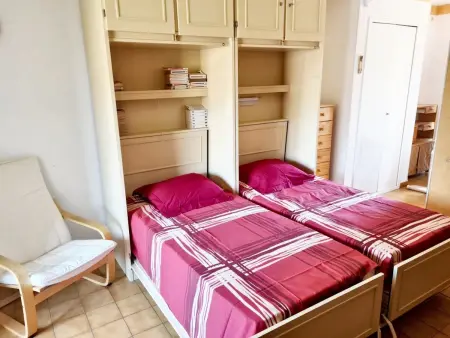 Studio douillet à Gréoux-les-Bains - 30 m² - Terrasse - Photo 4