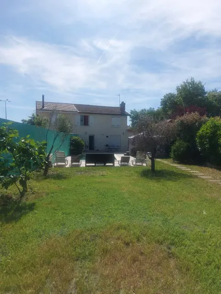 Villa spacieuse avec piscine à Saint-Fons, Villa 8 personnes à Saint Fons - Photo 6