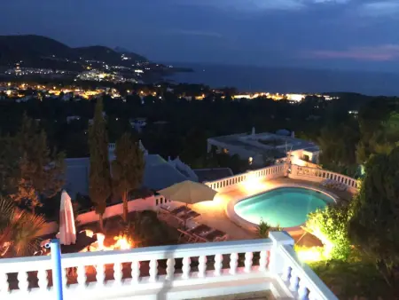 Villa sophistiquée à Sant Josep de sa Talaia avec piscine privée - Photo 16