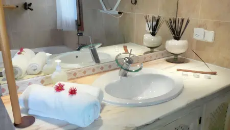 Villa sophistiquée à Sant Josep de sa Talaia avec piscine privée - Photo 26