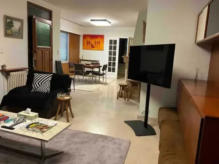 Maison spacieuse à Villeneuve-lès-Avignon avec jardin 150 m² - Photo 3