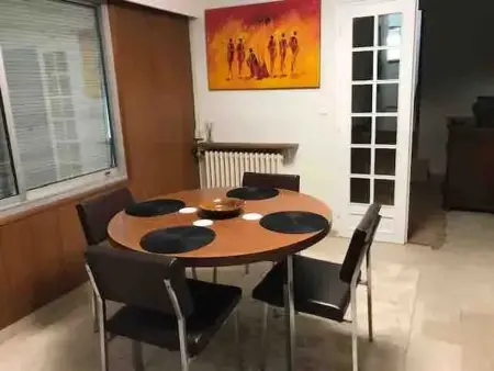 Maison spacieuse à Villeneuve-lès-Avignon avec jardin 150 m² - Photo 6