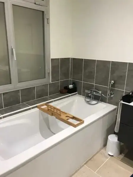 Maison spacieuse à Villeneuve-lès-Avignon avec jardin 150 m² - Photo 22