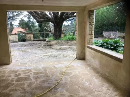 Maison spacieuse à Villeneuve-lès-Avignon avec jardin 150 m² - Photo 36