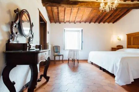 Villa élégante à Santa Fiora avec piscine privée - Photo 10