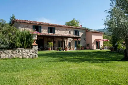 Villa élégante à Santa Fiora avec piscine privée - Photo 28