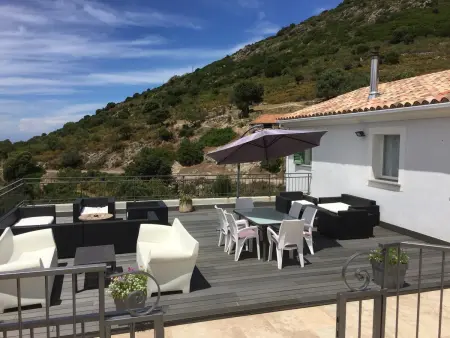 Villa ensoleillée à Pietralba avec piscine privée - Photo 2