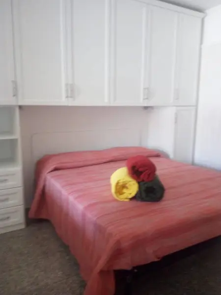 Appartement moderne à Montegiordano, 80 m², vue sur jardin. - Photo 3