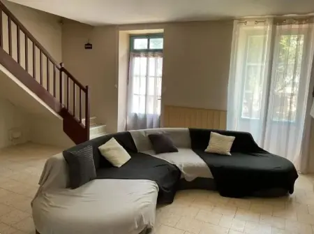 Maison de charme avec cheminée et jardin à Saint-Jean-de-Sauves - Photo 4