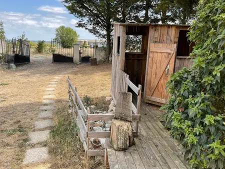 Maison de charme avec cheminée et jardin à Saint-Jean-de-Sauves - Photo 17