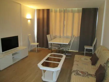 Appartement lumineux à Saint-Cyprien 45 m² vue mer - Photo 3