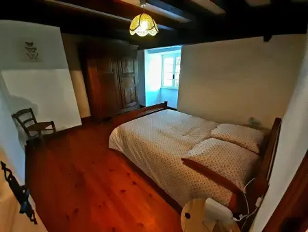 Maison de charme avec jardin à Cubelles, idéale en famille - Photo 3