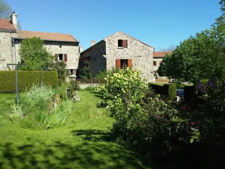 Maison de charme avec jardin à Cubelles, idéale en famille - Photo 4