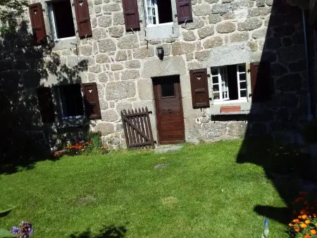 Maison de charme avec jardin à Cubelles, idéale en famille - Photo 10