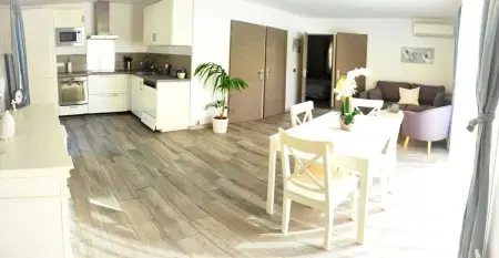 Maison confortable à La Ciotat avec terrasse privée - Photo 4