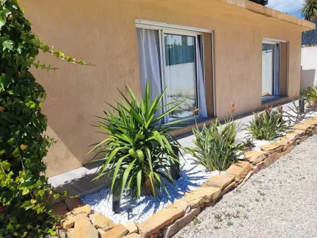 Maison confortable à La Ciotat avec terrasse privée - Photo 17