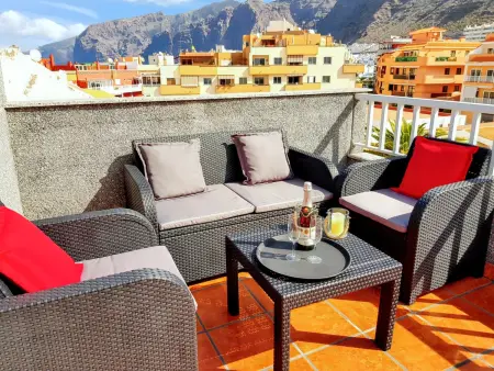 Appartement moderne à Puerto de Santiago - 65 m² - Vue montagne - Photo 2