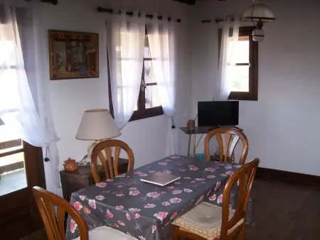Charmante maison à Puy-l'Évêque avec jardin et balcon - Photo 6