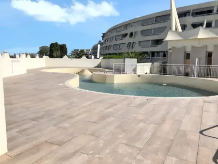 Appartement charmant au Grau-du-Roi avec piscine partagée - Photo 7