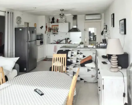 Appartement charmant au Grau-du-Roi avec piscine partagée - Photo 8