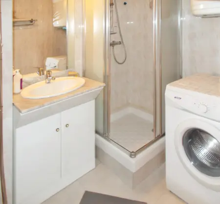 Appartement charmant au Grau-du-Roi avec piscine partagée - Photo 10