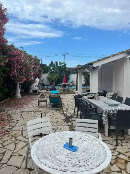 Maison charmante à Marseillan avec grand jardin et terrasse - Photo 18
