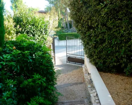 Villa charmante à Mallemort avec piscine privée et jardin - Photo 30