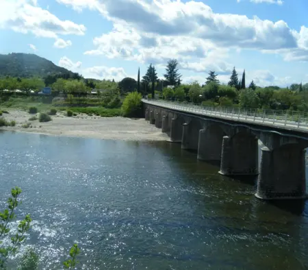Bungalow Charmant à Sampzon 32 m² avec Vue Montagne - Photo 10