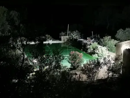 Villa élégante à Mouriès avec vue sur la montagne et piscine privée - Photo 21