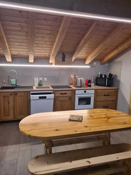 Appartement confortable à Séez de 70 m² avec balcon - Photo 2