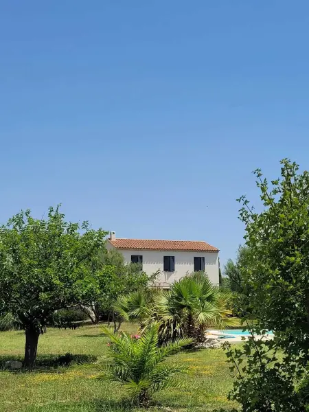 Villa provençale à Arles avec piscine privée et vue jardin. - Photo 13