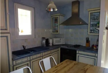 Charmante maison avec piscine à Saint-Hippolyte-le-Graveyron 46 m² ! - Photo 5
