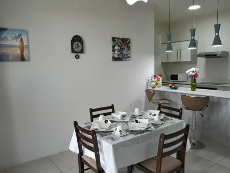 Appartement charmant à Flic en Flac avec piscine partagée - Photo 11