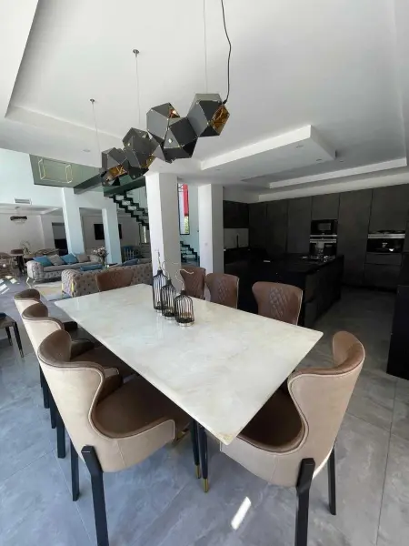 Villa spacieuse avec piscine privée à Nîmes, Villa 8 personnes à Nîmes - Photo 2