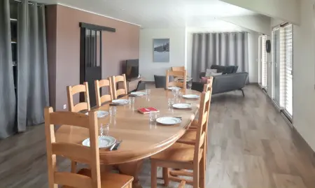 Maison spacieuse à Cerniébaud avec magnifique jardin. - Photo 2