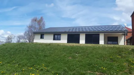 Maison spacieuse à Cerniébaud avec magnifique jardin. - Photo 7