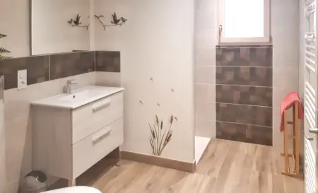 Maison spacieuse à Cerniébaud avec magnifique jardin. - Photo 13