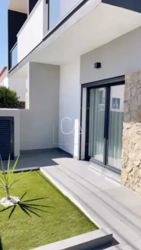 Maison charmante avec jardin à Quinta do Conde, climatisation - Photo 17