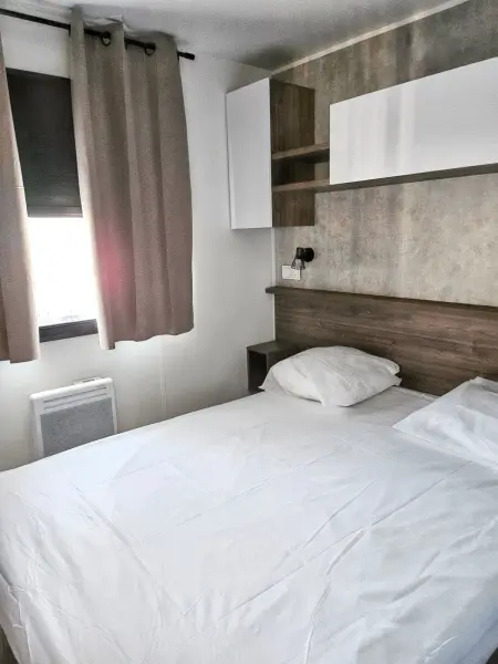 Bungalow cosy à Canet-en-Roussillon avec piscine partagée - Photo 4