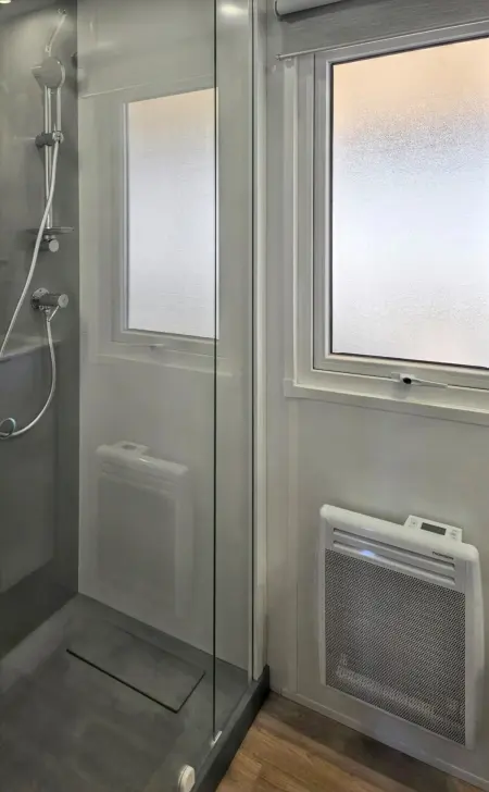 Bungalow cosy à Canet-en-Roussillon avec piscine partagée - Photo 12
