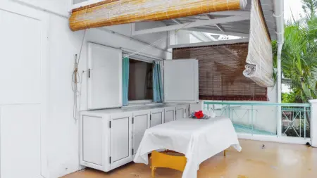 Villa spacieuse avec vue sur mer, à Trou D'Eau Douce. - Photo 8
