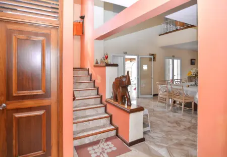 Villa spacieuse avec vue sur mer, à Trou D'Eau Douce. - Photo 26