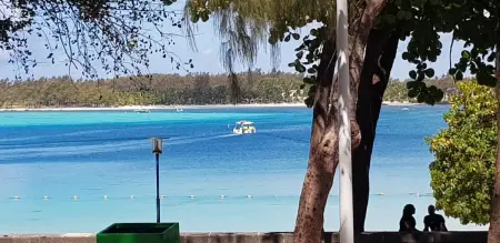 Maison de charme à Mahebourg avec vue sur mer et jardin - Photo 15